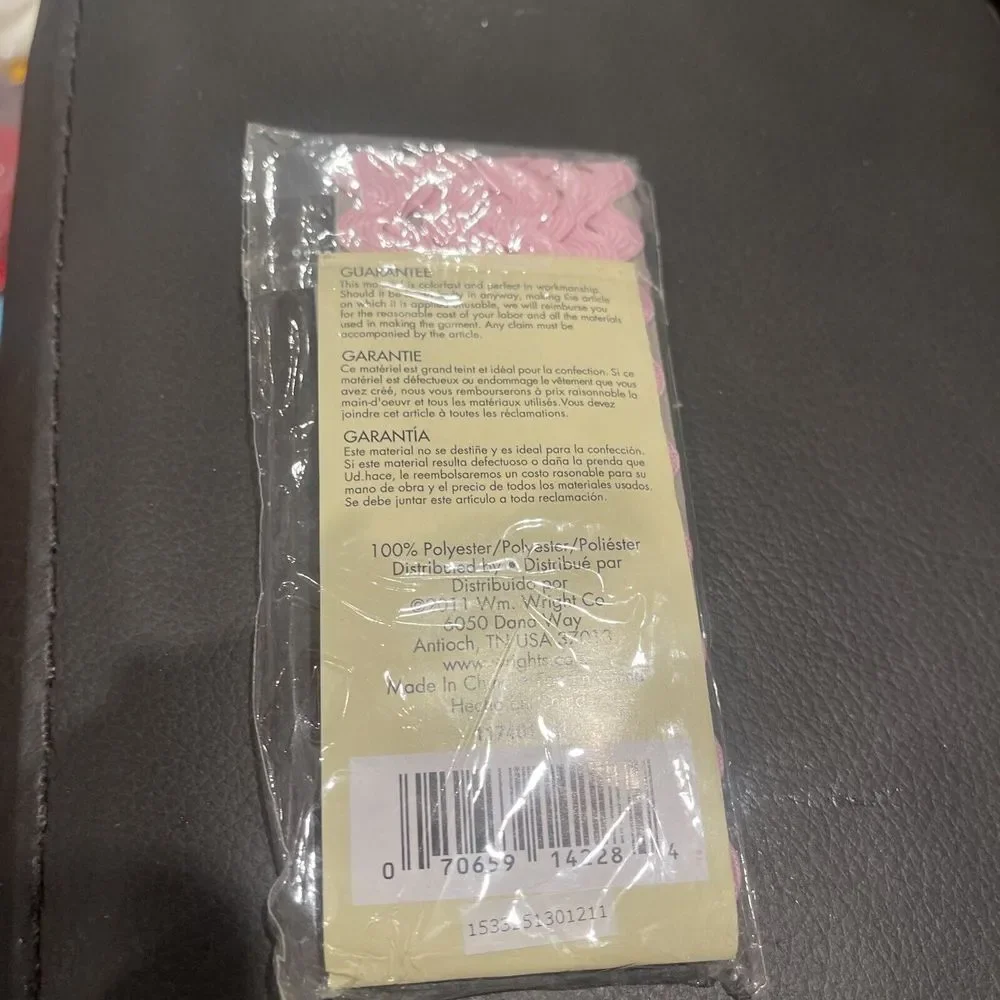 Wrights ~ (PC401-0061) - Medium Rick Rack‎ - Pink, 2 1/2 Yd, 1/2